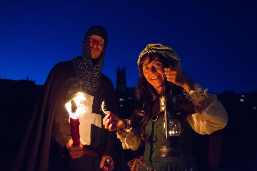 Les balades contées à la nuit tombée