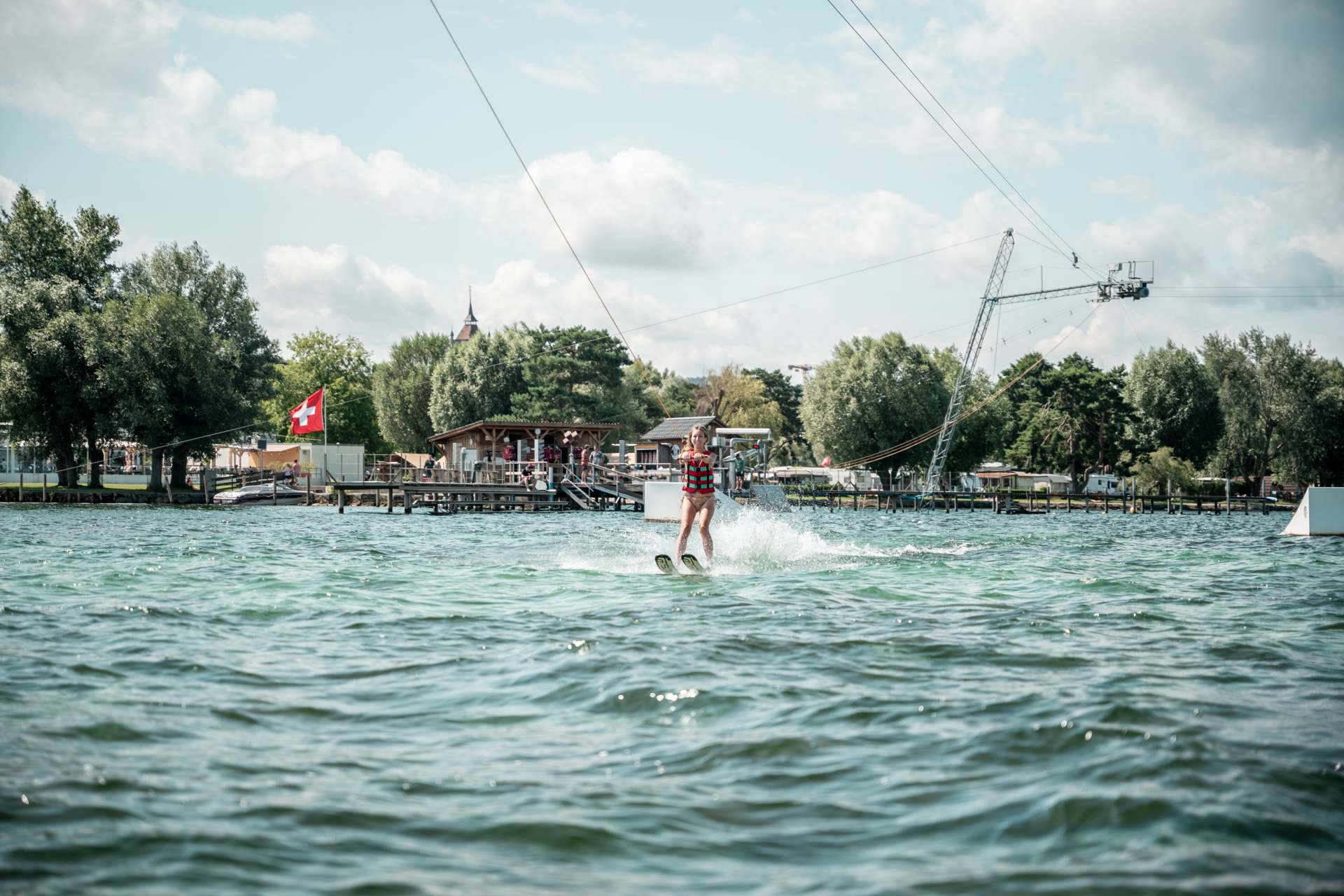 Câble ski | L'attraction phare d'Estavayer-le-Lac en été