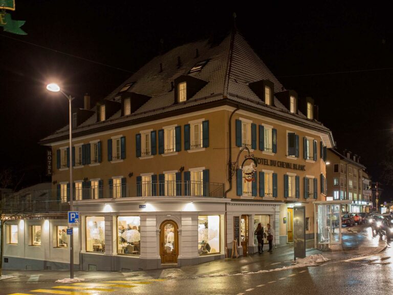 Cheval Blanc Hine-adon hotel
