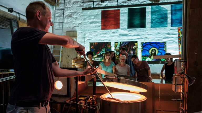 Démonstration de soufflage de verre avec Thomas Blank