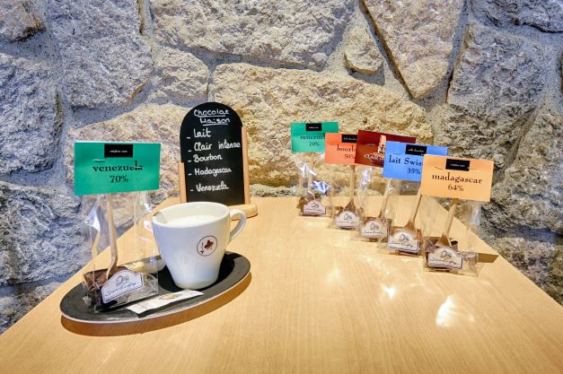 Vitrail et chocolat chaud