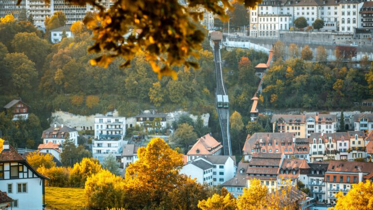 Funiculaire automne 1920 x 1080