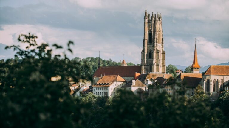 Cathédrale 1920 x 1080