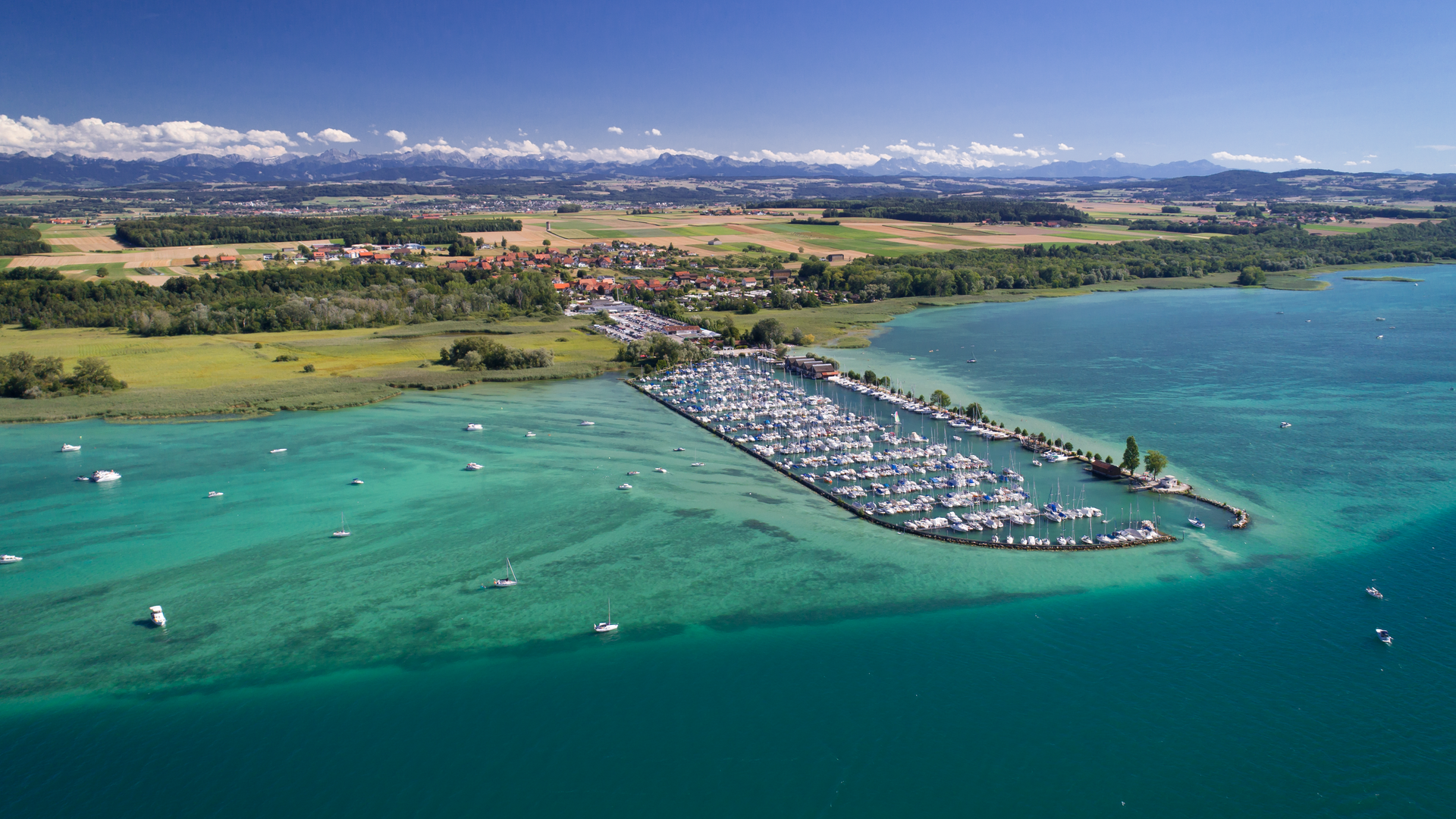 Baden mit Aussicht: Die schönsten Seen & Strände