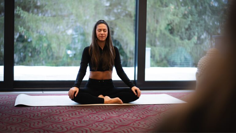 Yoga mit Brunch und Aussicht