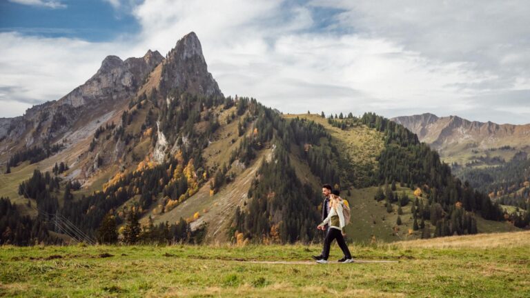Wandern mit Wow-Faktor in der Urlandschaft Brecca