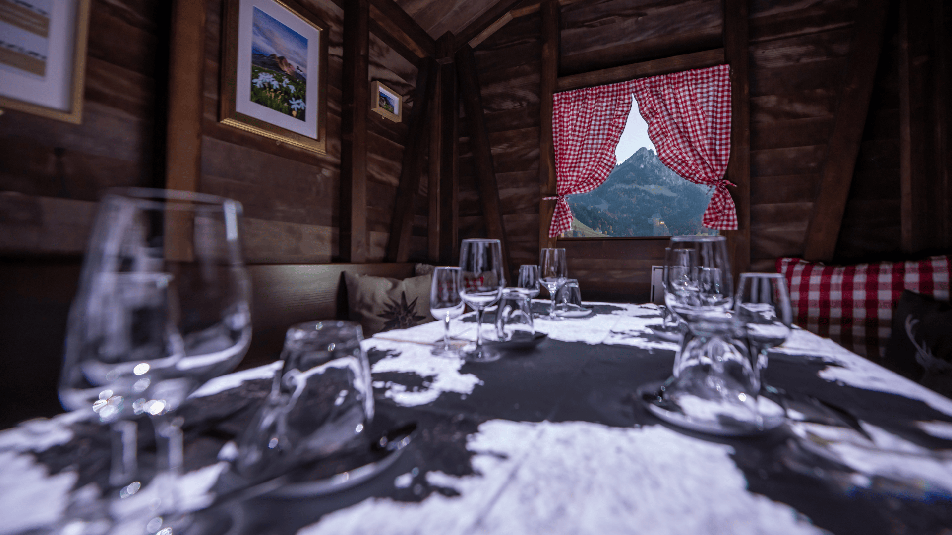 Dine and Light - Au Chalet