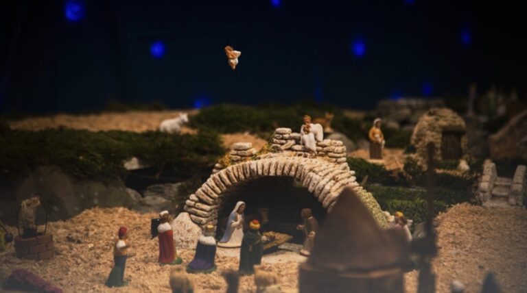 La Crèche à Lukas – Crèche de Noël miniature