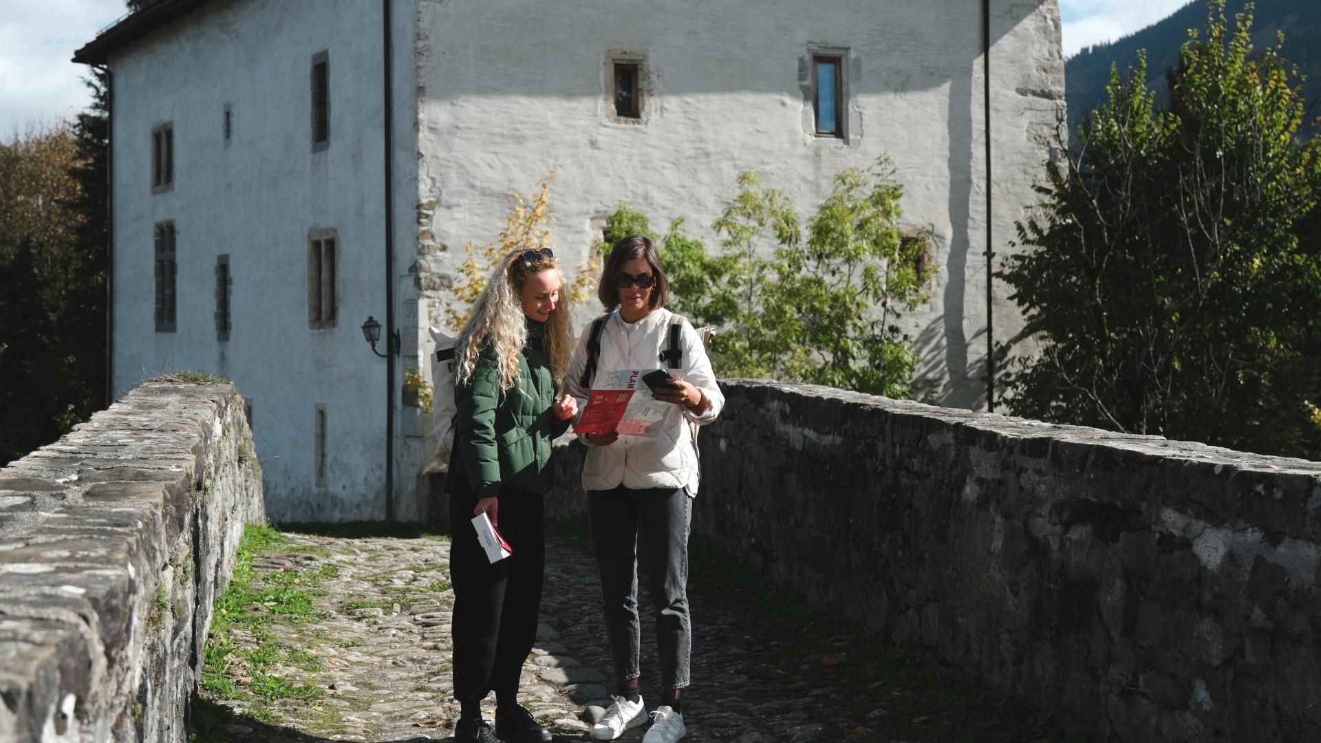 Sur les traces des Frères Brigands à Broc